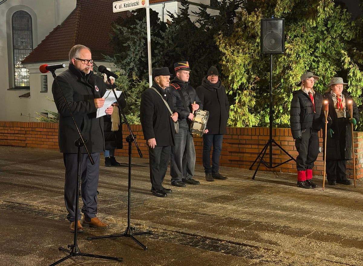 107. rocznica Powstania Wielkopolskiego — Plac Wolności, Czarnków