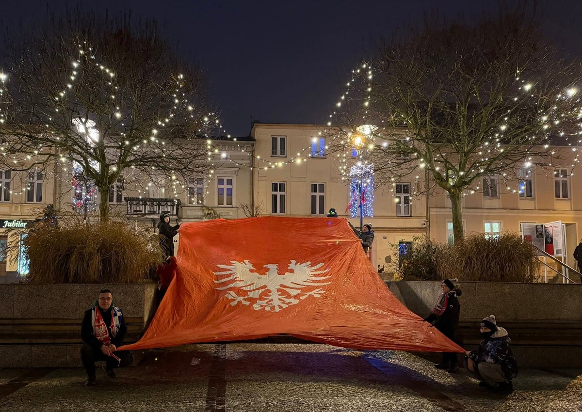 107. rocznica Powstania Wielkopolskiego — Plac Wolności, Czarnków